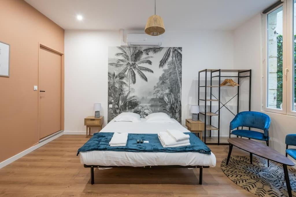 Charmant Cocon Avec Jacuzzi - Bordeaux Centre Zewnętrze zdjęcie